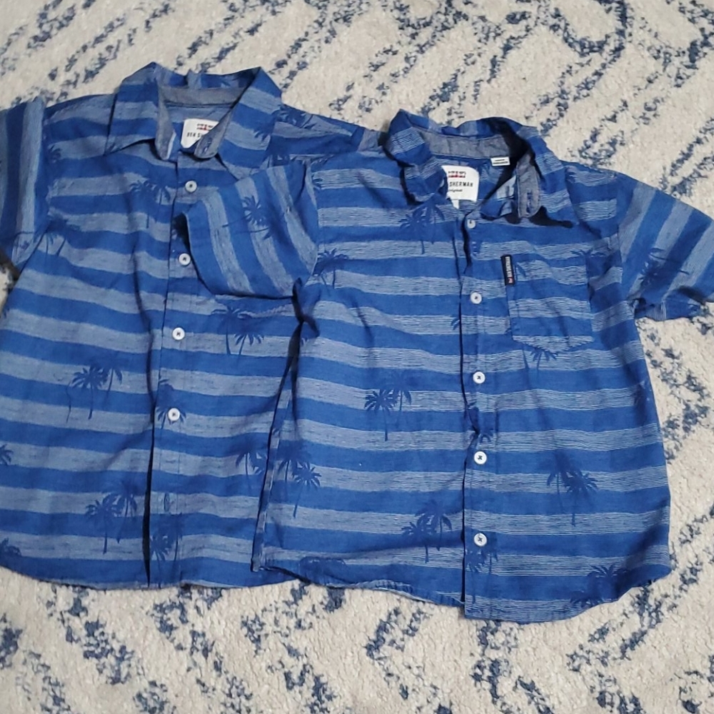 Size 6 button up short sleeve